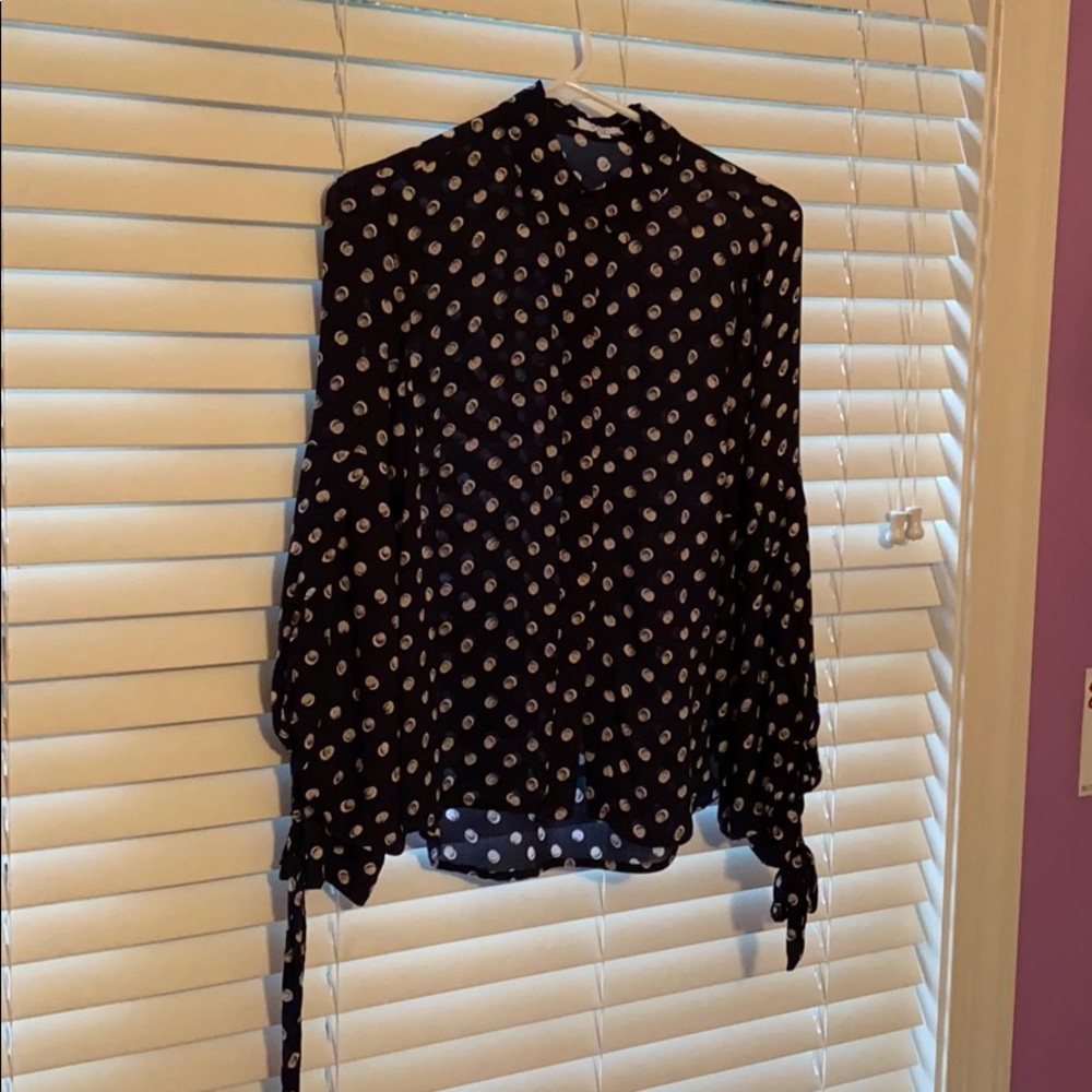 crown & ivy blouse!